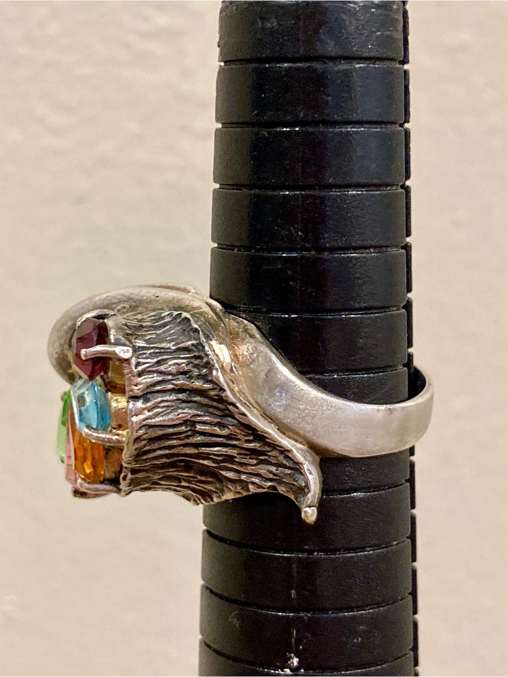 Rainbow Teardrop Gemstone Statement Ring Tree Bark Texture Silver Tone Size 8 - Picture 12 of 13
